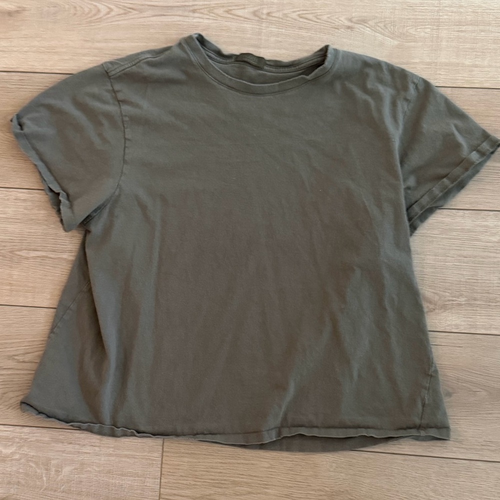 nuuds Distressed Olive Short Sleeve Tee